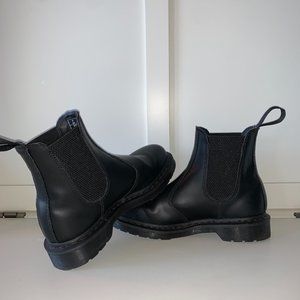 Dr Martens Chelsea Boots - Black, Size 8